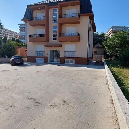 Biser Apartmani Подгорица Екстериор снимка